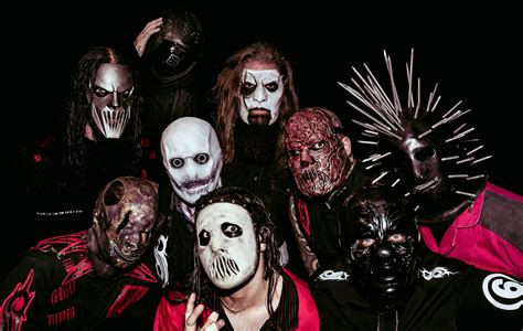 who is touring with slipknot