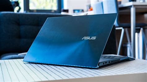 who made asus laptops