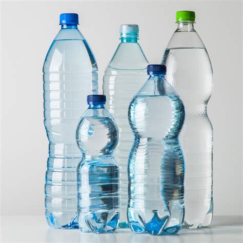 who makes plastic bottles