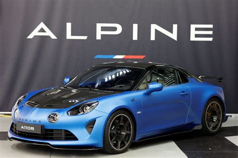 who makes the alpine