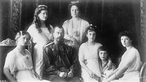 who overthrew the romanov dynasty in russia