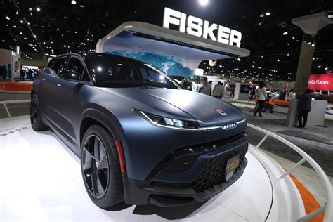 who owns fisker stock