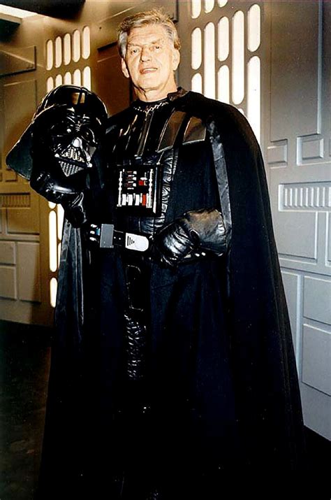 who played the original darth vader