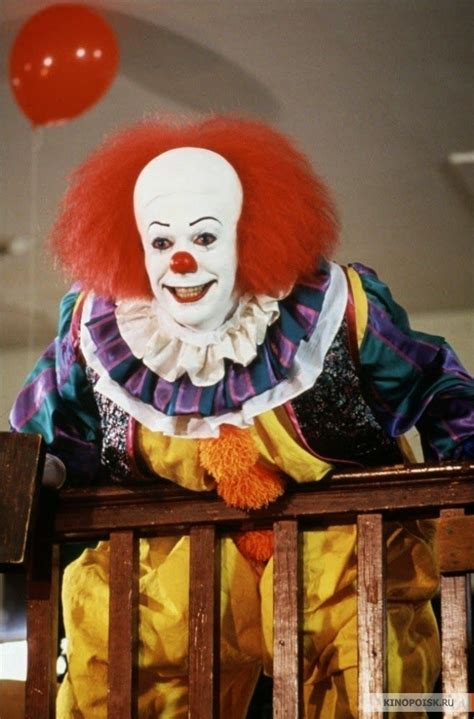who plays it the clown 1990