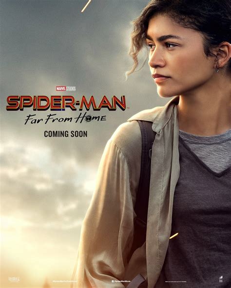 who plays mj in spider man far from home