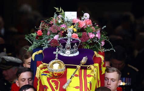 who sang at queen elizabeth's funeral