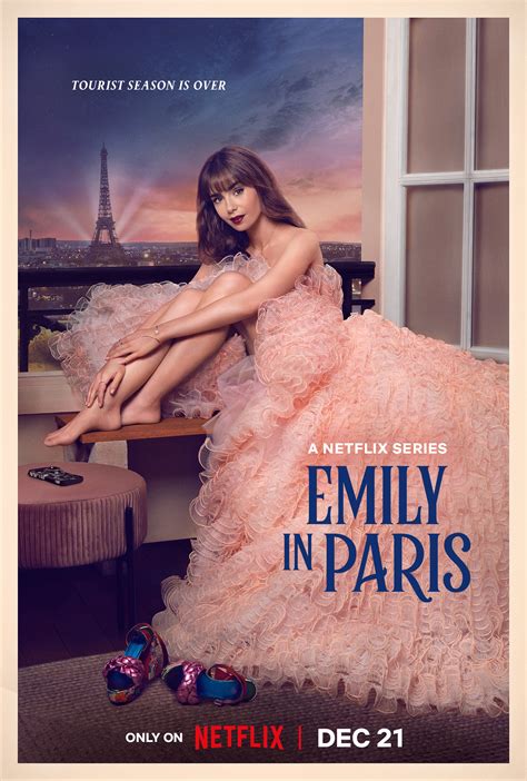 who stars in emily in paris