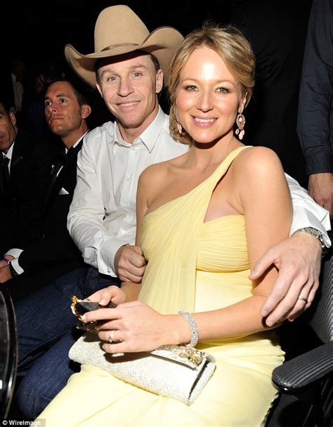 who was jewel the singer married to
