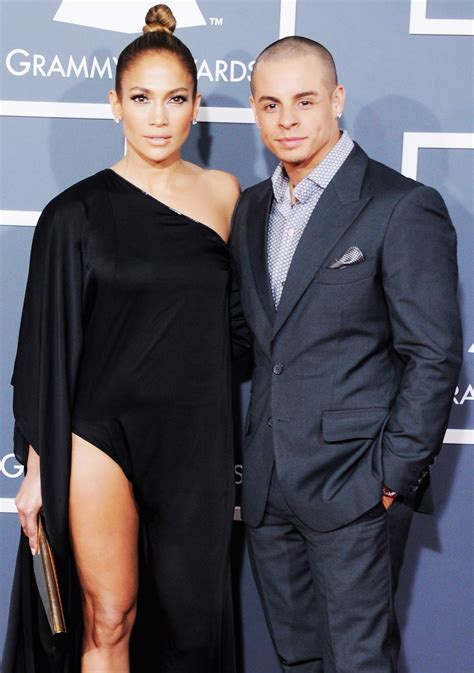 who was jlo dating in 2012