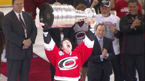 who won the 2006 stanley cup
