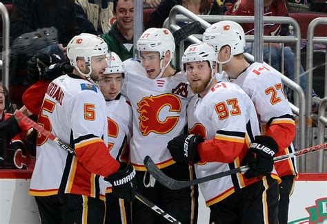 who won the calgary flames game tonight