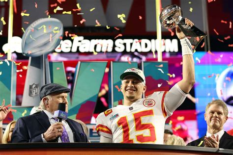 who won the eagles chiefs super bowl
