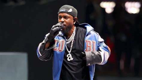 whos performing at halftime