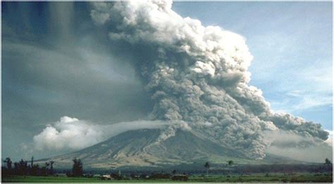 why are pyroclastic flows dangerous