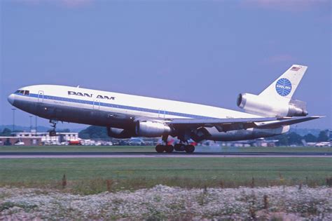 why did pan am airlines fail