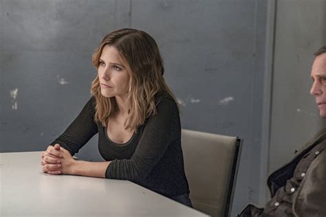 why did sophia bush leave chicago pd for cbs