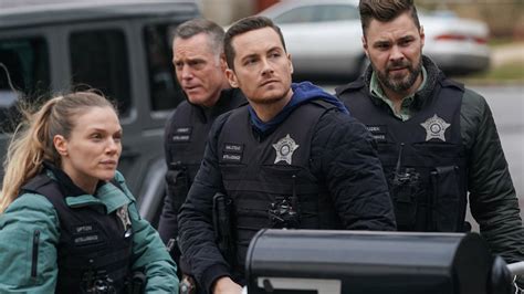 why did they write alex off of chicago pd