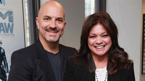 why did valerie bertinelli and tom divorce