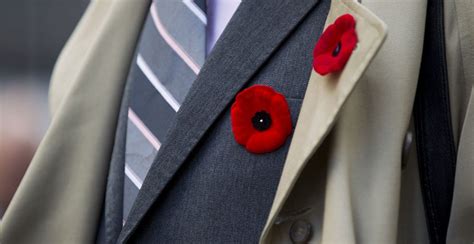 why do canadians wear poppies