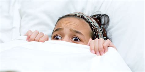 why do i get scared when i'm sleeping