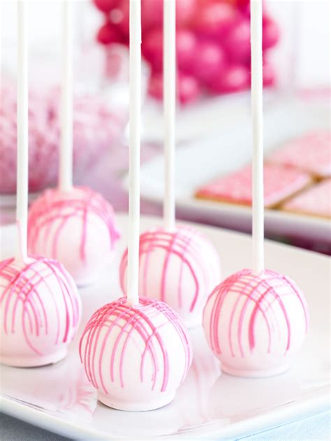 Why Do My Cake Pops Keep Falling Apart