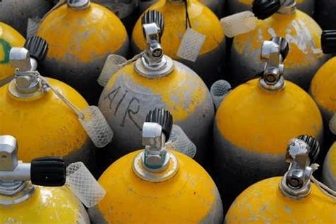 Why Do Oxygen Tanks Explode If The Gas Is Ignited