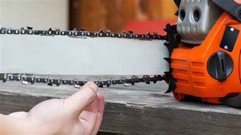 Why Does A Chainsaw Cut To One Side