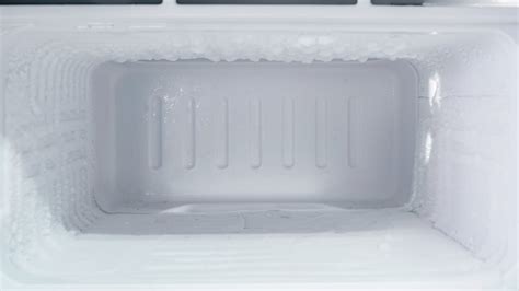 Why Does A Freezer Build Up Ice