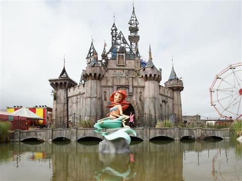 why does banksy create dismaland