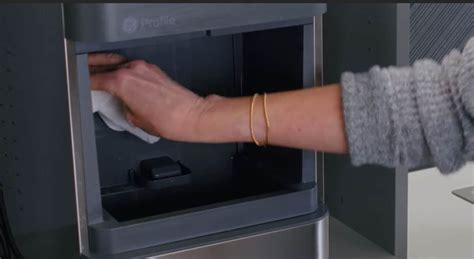 Why Does My Ice Maker Keep Shutting Off