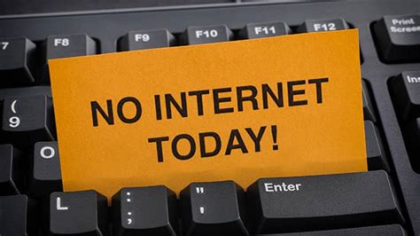 why does my internet not work when i'm on a call