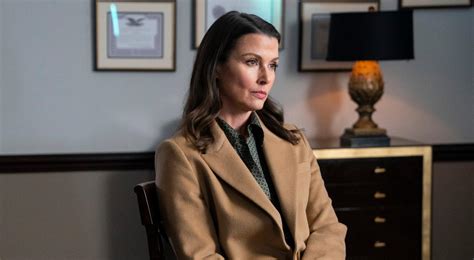 why is bridget moynahan leaving blue bloods