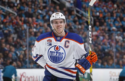 why is connor mcdavid so fast