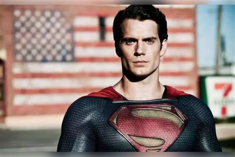 why is henry cavill no longer superman
