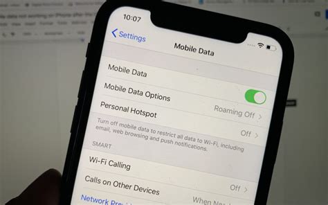 why is my mobile data not working iphone