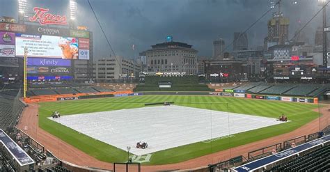 why is the tigers game delayed