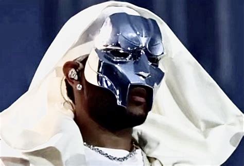 why is the weeknd wearing mf doom mask