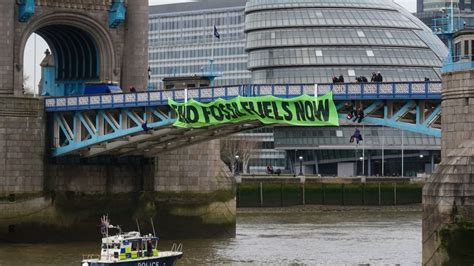 why is tower bridge closed