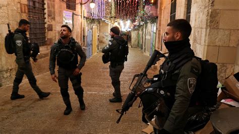 why israel police attack al aqsa
