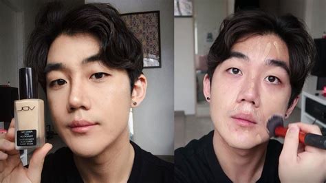 why korean men wear makeup