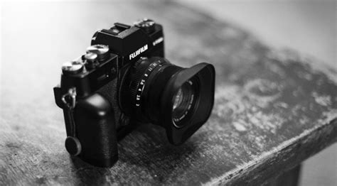 why should i get a mirrorless camera