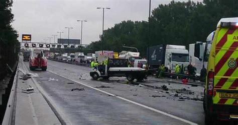 why was the m6 closed yesterday