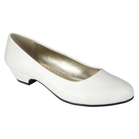 wide width white dress shoes for women