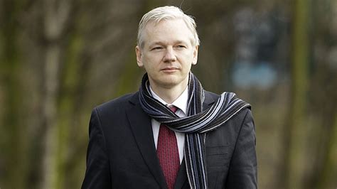 wikileaks founder julian assange