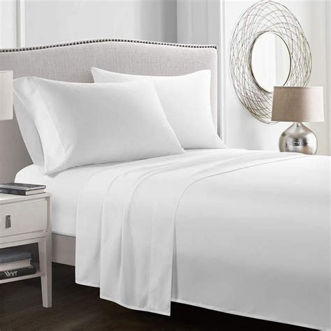 will a full size sheet set fit a queen bed