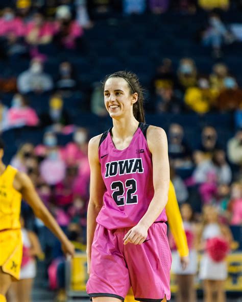 will caitlin clark break ncaa scoring record