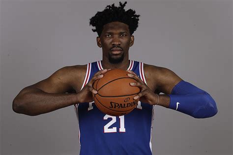 will joel embiid return this season