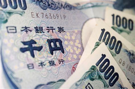will the japanese yen recover 2023