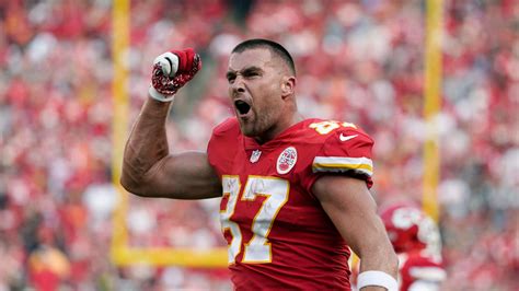 will travis kelce play next year