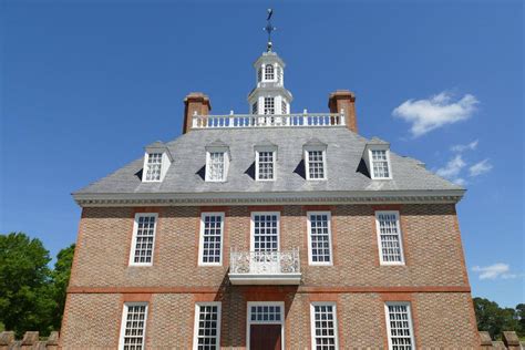 williamsburg tour guide